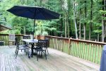 Large and well maintained deck with outdoor dining area